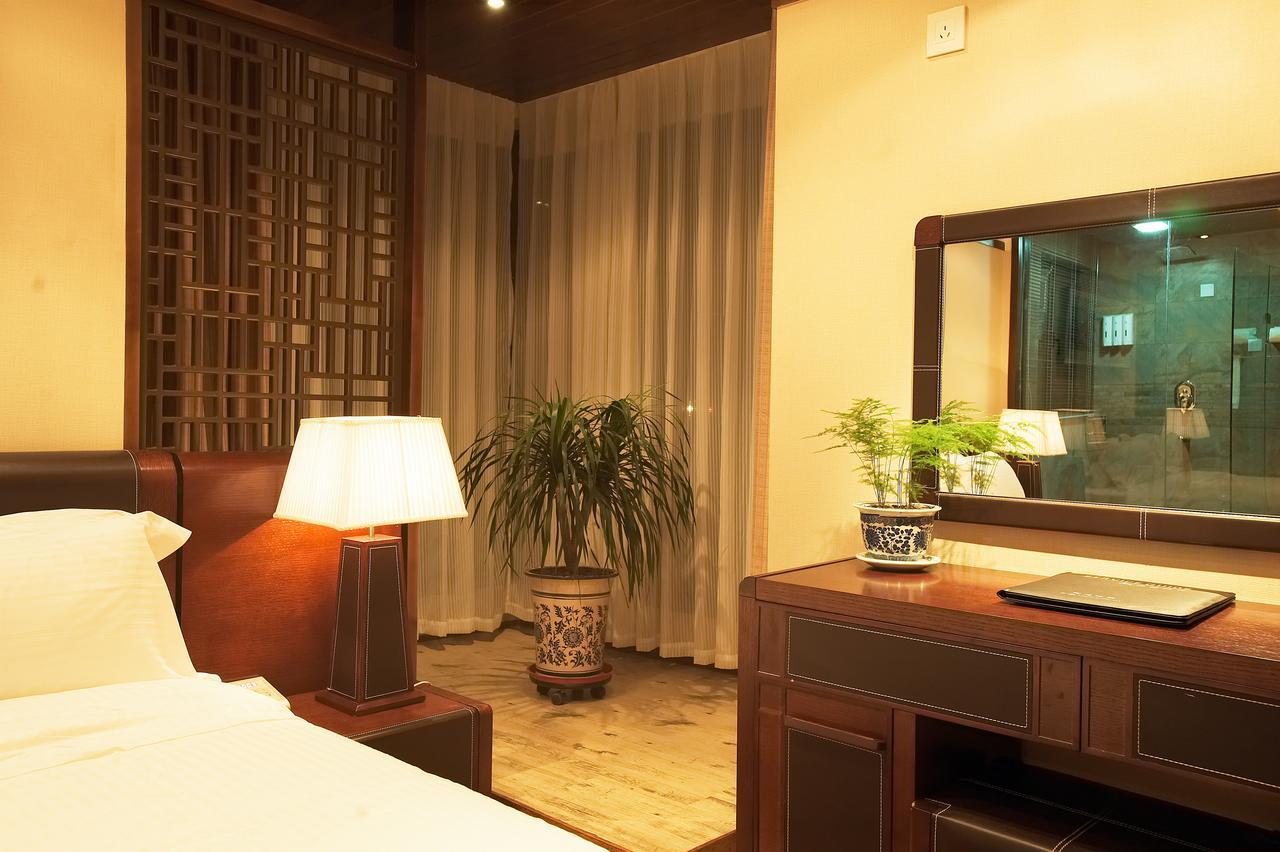 Xinjiang Yema International Clubhouse Hotel Urumqi Eksteriør billede