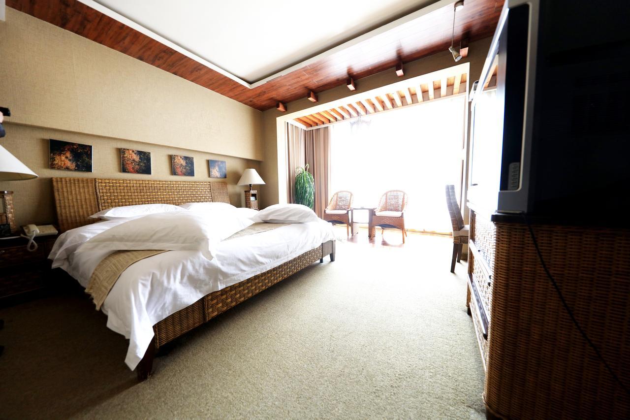 Xinjiang Yema International Clubhouse Hotel Urumqi Eksteriør billede