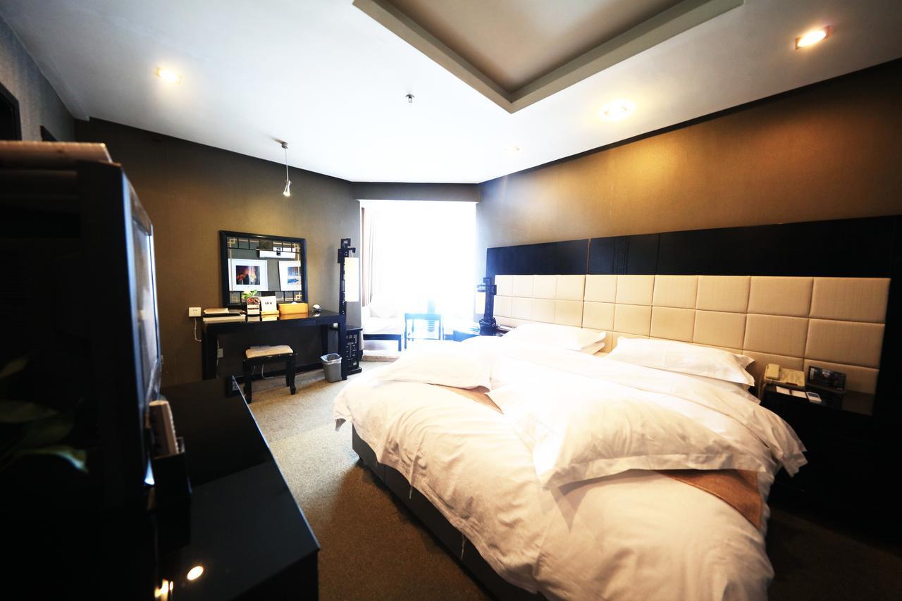 Xinjiang Yema International Clubhouse Hotel Urumqi Eksteriør billede